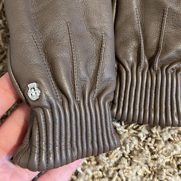 Taupe Leather gloves with wool lining - Picture 2 of 6